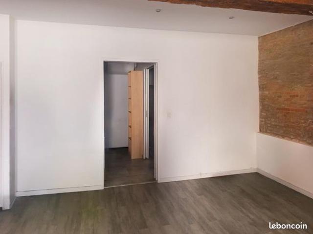 Studio 1 pièce 49 m²