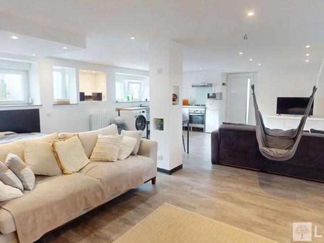 Studio 1 pièce 52 m²
