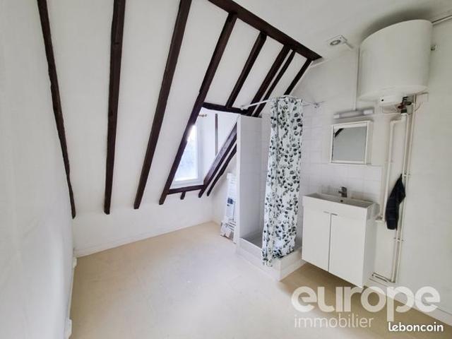 Studio 1 pièce 7 m²