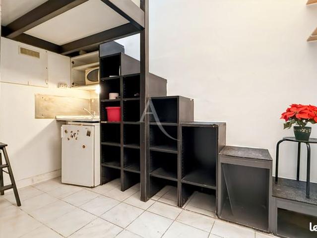 Studio 1 pièce 8 m²