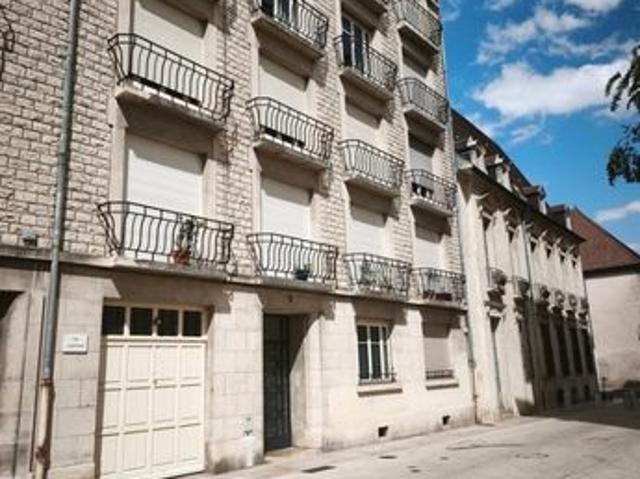 Studio 1 pièce 8 m²