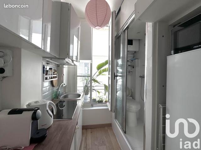 Studio 1 pièce 8 m²