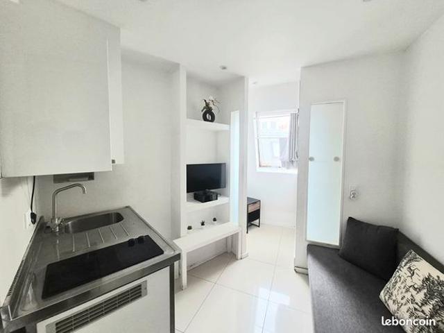 Studio 1 pièce 9 m²