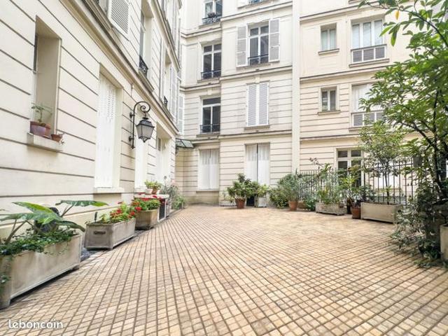 Studio 1 pièce 9 m²