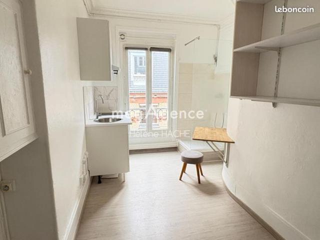 Studio 1 pièce 9 m²