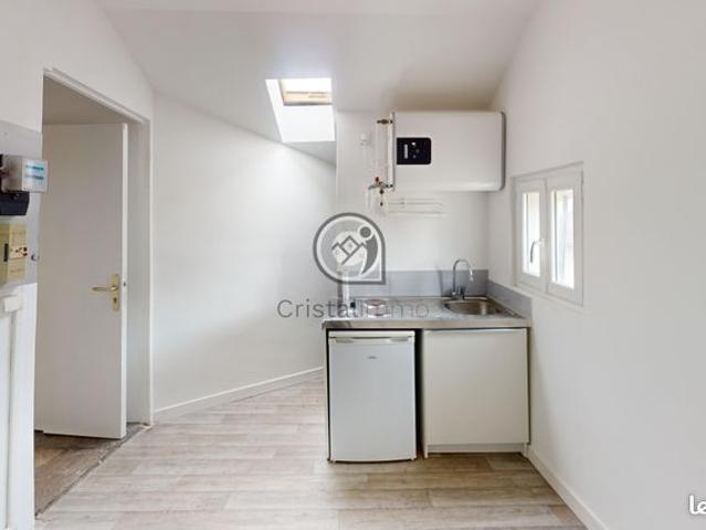 Studio 1 pièce 9 m²