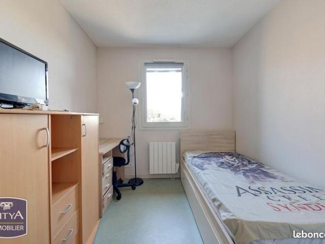 Studio 1 pièce 13 m²