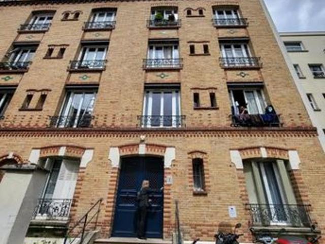 Studio 1 pièce 13 m²