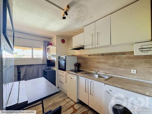 Studio 1 pièce 13 m²