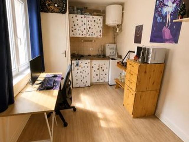 Studio 1 pièce 13 m²