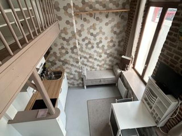 Studio 1 pièce 13 m²