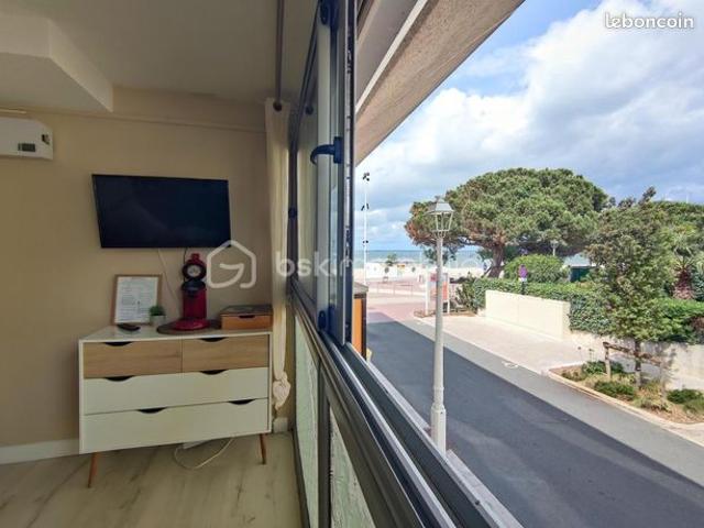 Studio 1 pièce 13 m²
