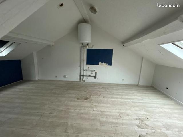 Studio 1 pièce 13 m²