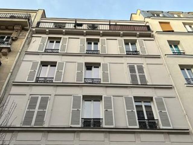 Studio 1 pièce 13 m²