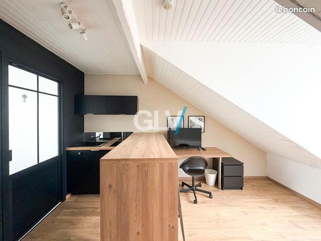 Studio 1 pièce 13 m²