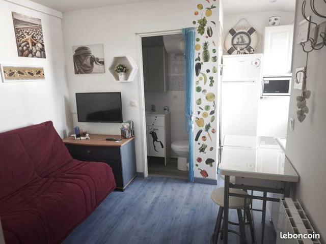 Studio 1 pièce 13 m²