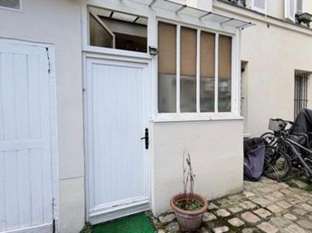 Studio 1 pièce 13 m²