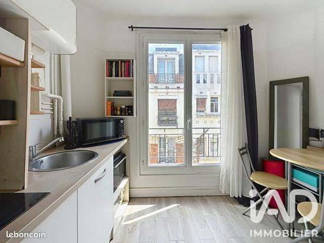 Studio 1 pièce 13 m²