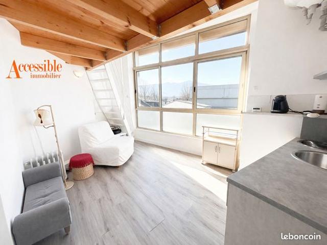 Studio 1 pièce 13 m²