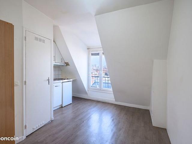 Studio 1 pièce 13 m²
