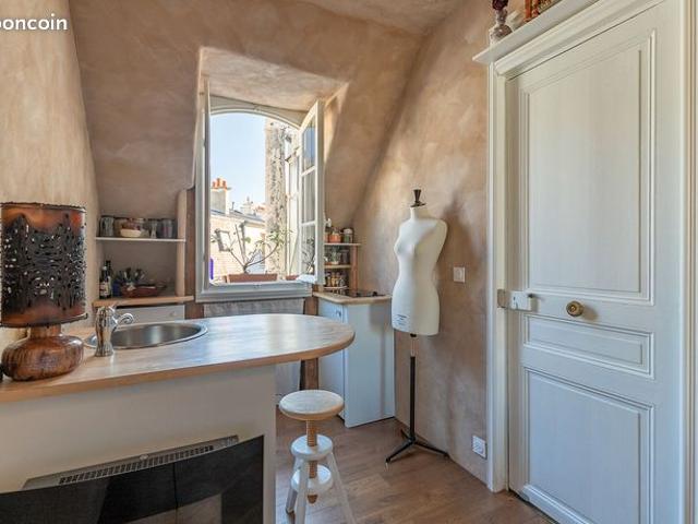 Studio 1 pièce 10 m²