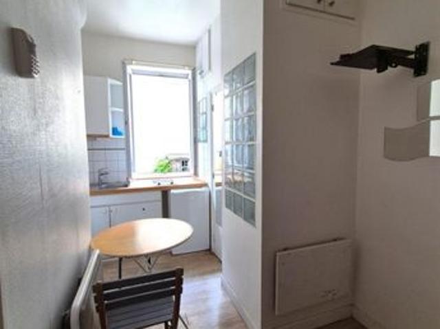 Studio 1 pièce 10 m²