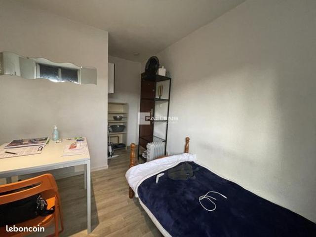 Studio 1 pièce 10 m²