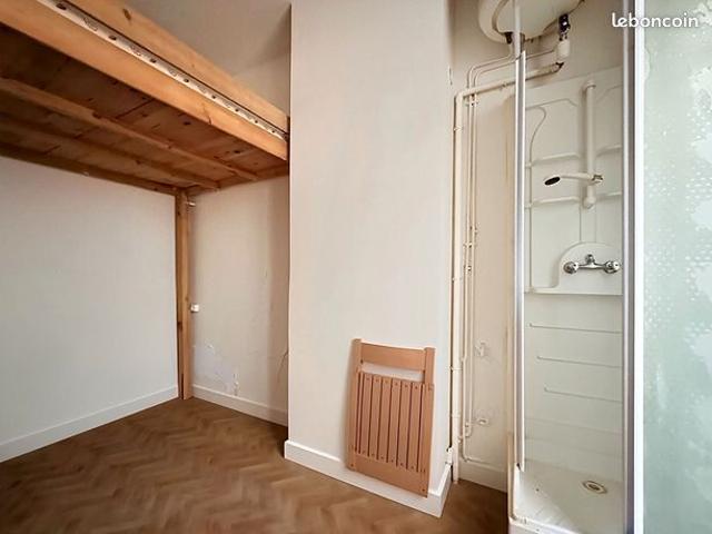 Studio 1 pièce 11 m²