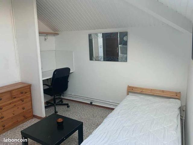 Studio 1 pièce 11 m²