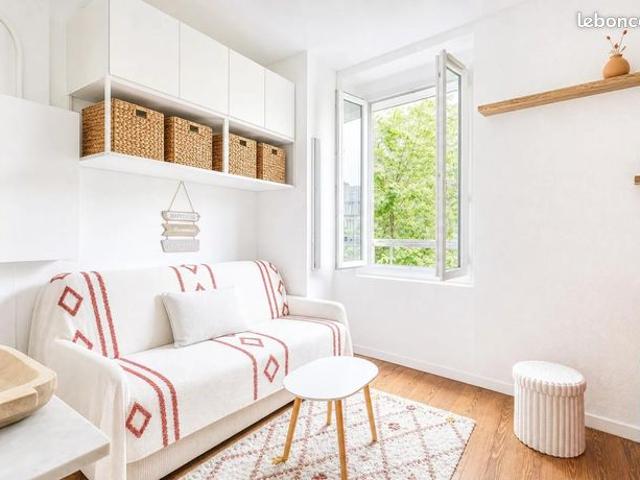 Studio 1 pièce 11 m²