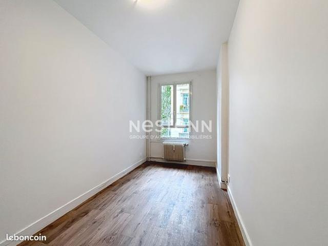 Studio 1 pièce 11 m²
