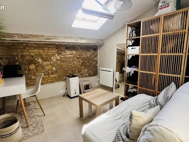 Studio 1 pièce 11 m²