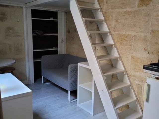 Studio 1 pièce 11 m²