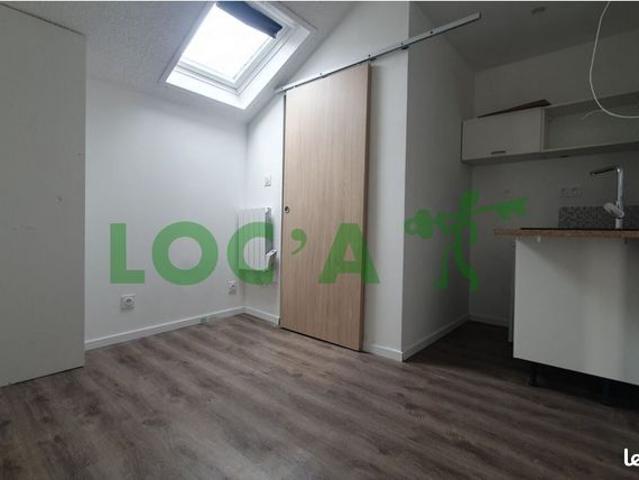 Studio 1 pièce 11 m²