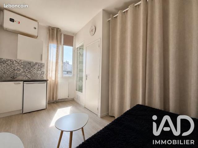 Studio 1 pièce 11 m²