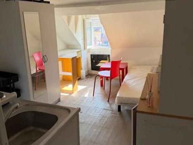 Studio 1 pièce 10 m²