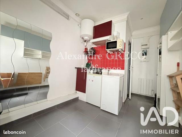 Studio 1 pièce 11 m²