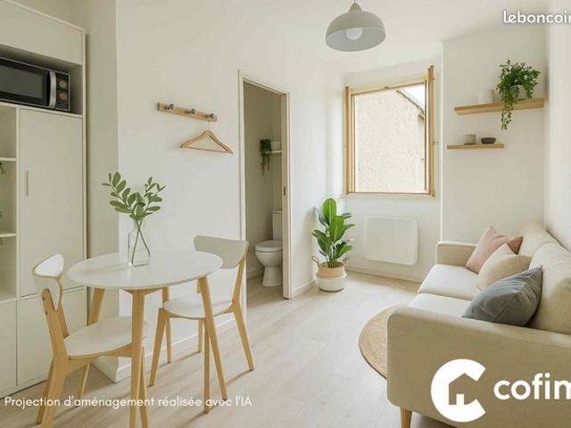 Studio 1 pièce 11 m²