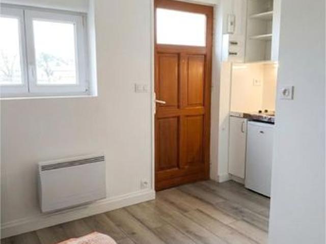 Studio 1 pièce 11 m²