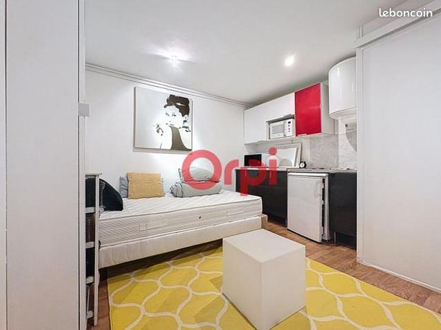 Studio 1 pièce 12 m²