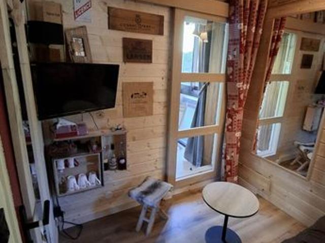 Studio 1 pièce 12 m²