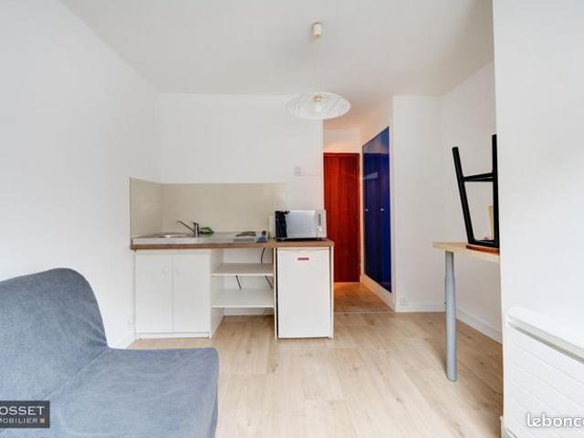Studio 1 pièce 12 m²