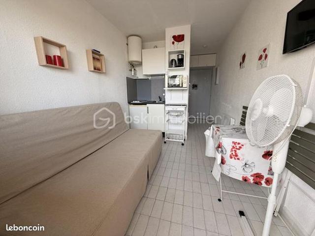 Studio 1 pièce 12 m²