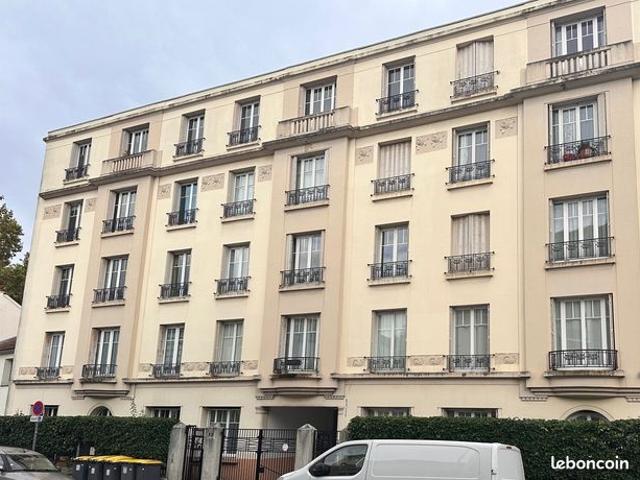 Studio 1 pièce 12 m²