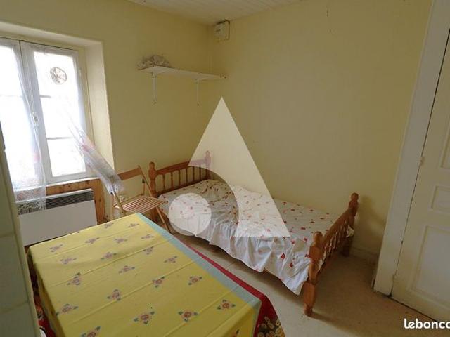 Studio 1 pièce 12 m²