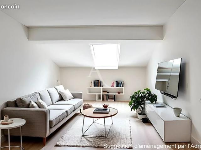 Studio 1 pièce 12 m²