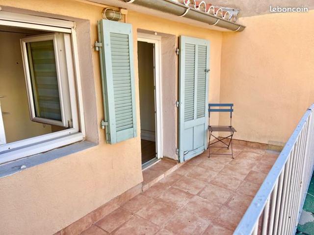 Studio 1 pièce 12 m²
