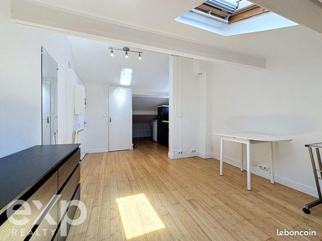 Studio 1 pièce 12 m²