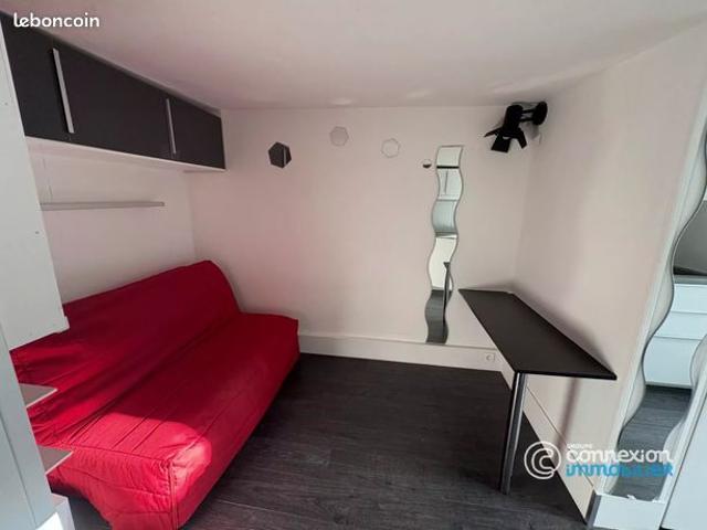 Studio 1 pièce 12 m²