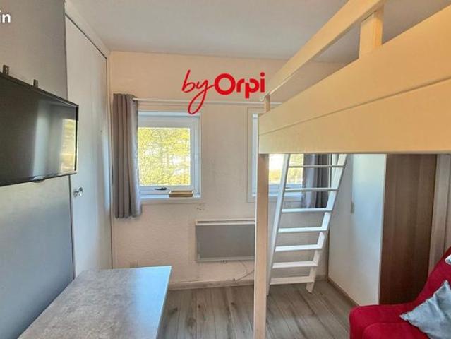 Studio 1 pièce 12 m²